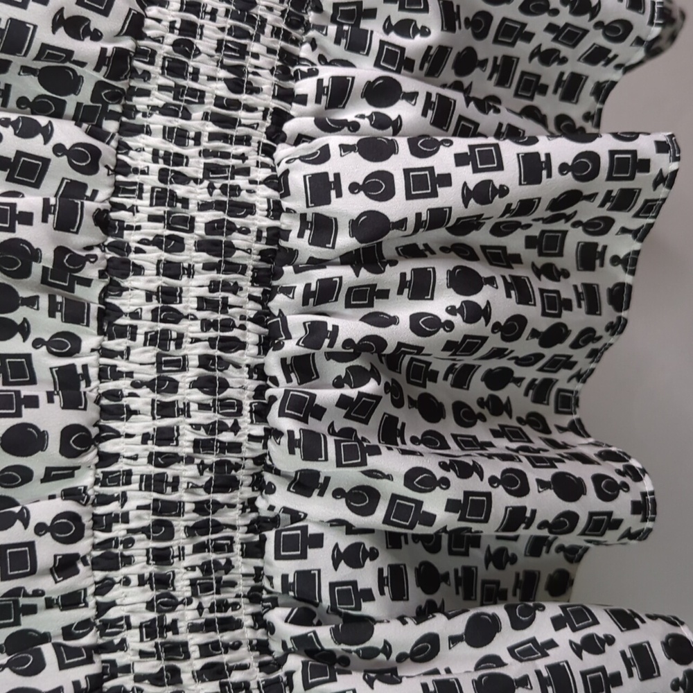 Women's Black and White Polyester print wrap top with elasticized waist - Picture 5 of 6